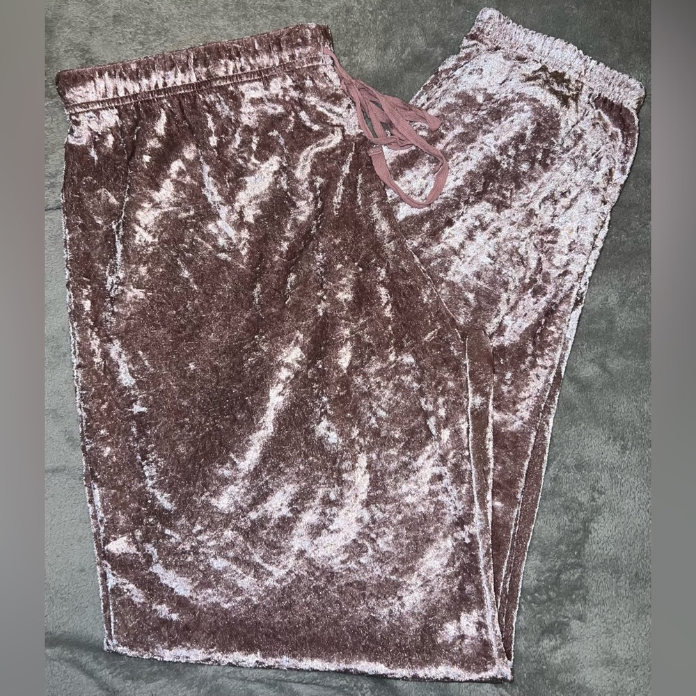Women's Velvet Joggers in Pink